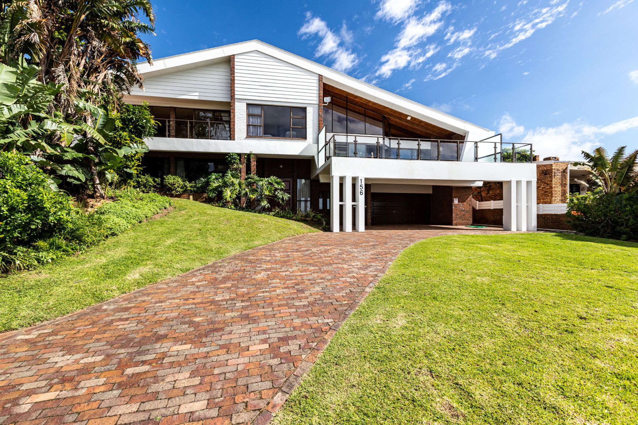 Double-storey house for sale in Cintsa - 1EZ1685561