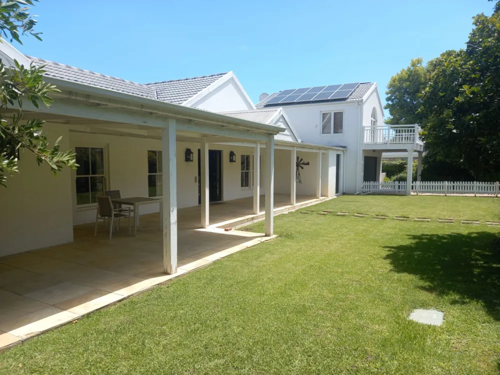 House let in Golden Acre - SW1734848 House let in Golden Acre - SW1734848