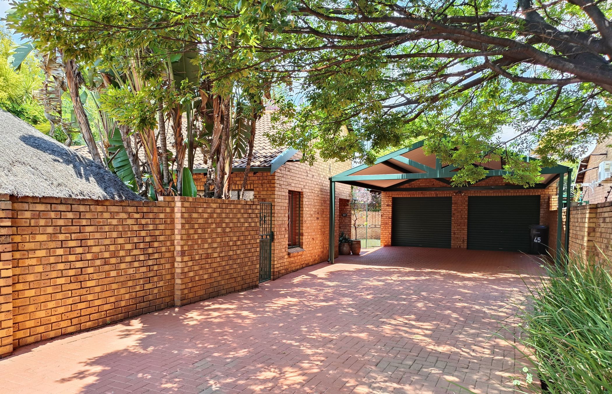 Security complex home sold in Eldoraigne - CN1686722