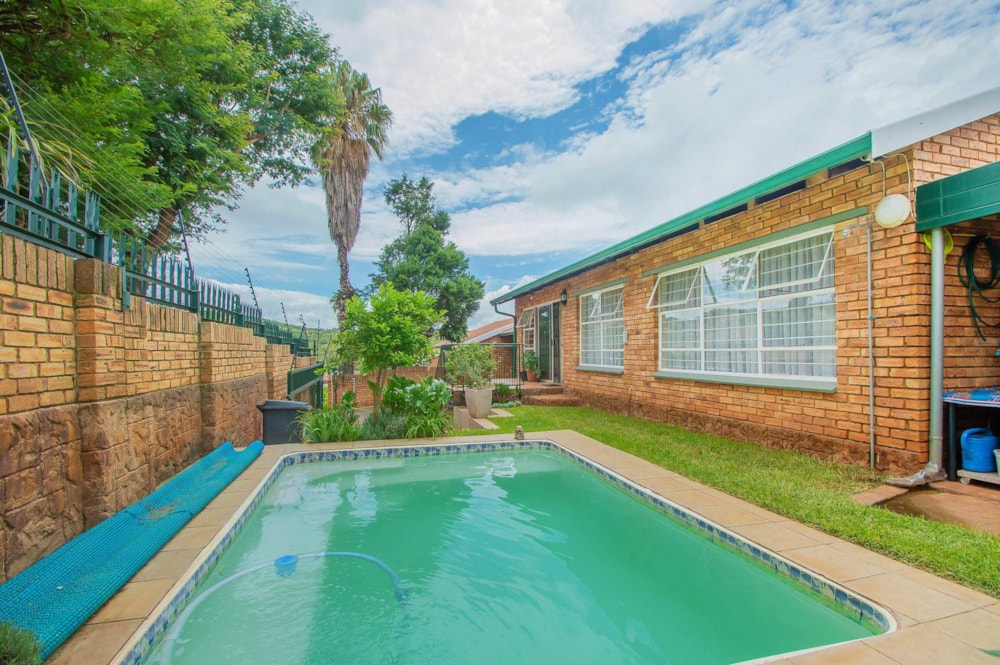 Townhouse sold in Rangeview - 1KR1686051 Townhouse sold in Rangeview - 1KR1686051