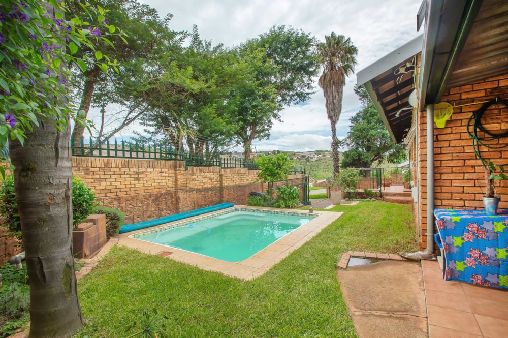 Townhouse sold in Rangeview - 1KR1686051 Townhouse sold in Rangeview - 1KR1686051