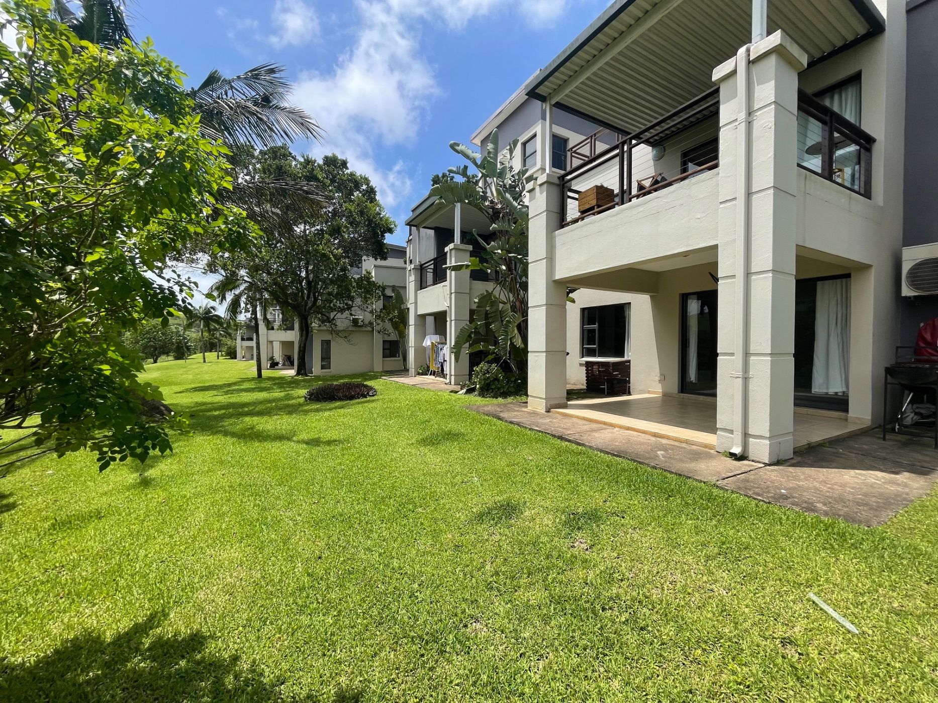 Apartment sold in Palm Lakes Estates - 1BD1687449