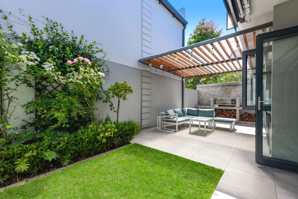 Townhouse for sale in Sandown, Sandton - HP1685876 Townhouse for sale in Sandown, Sandton - HP1685876