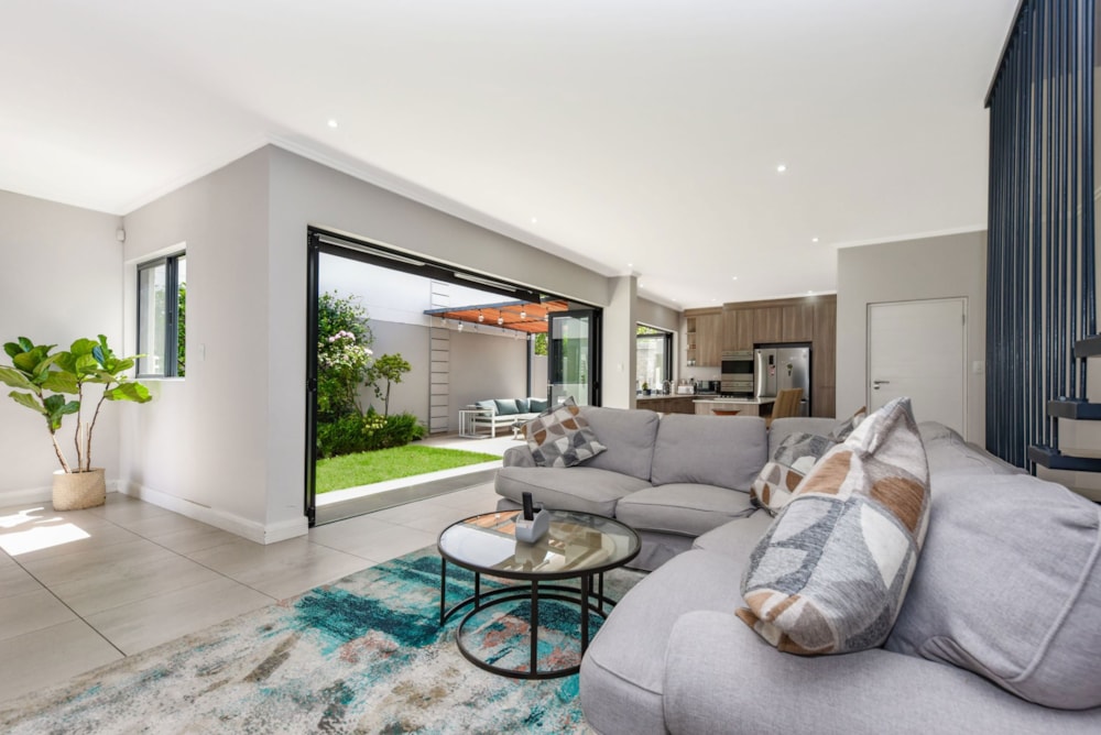 Townhouse for sale in Sandown, Sandton - HP1685876