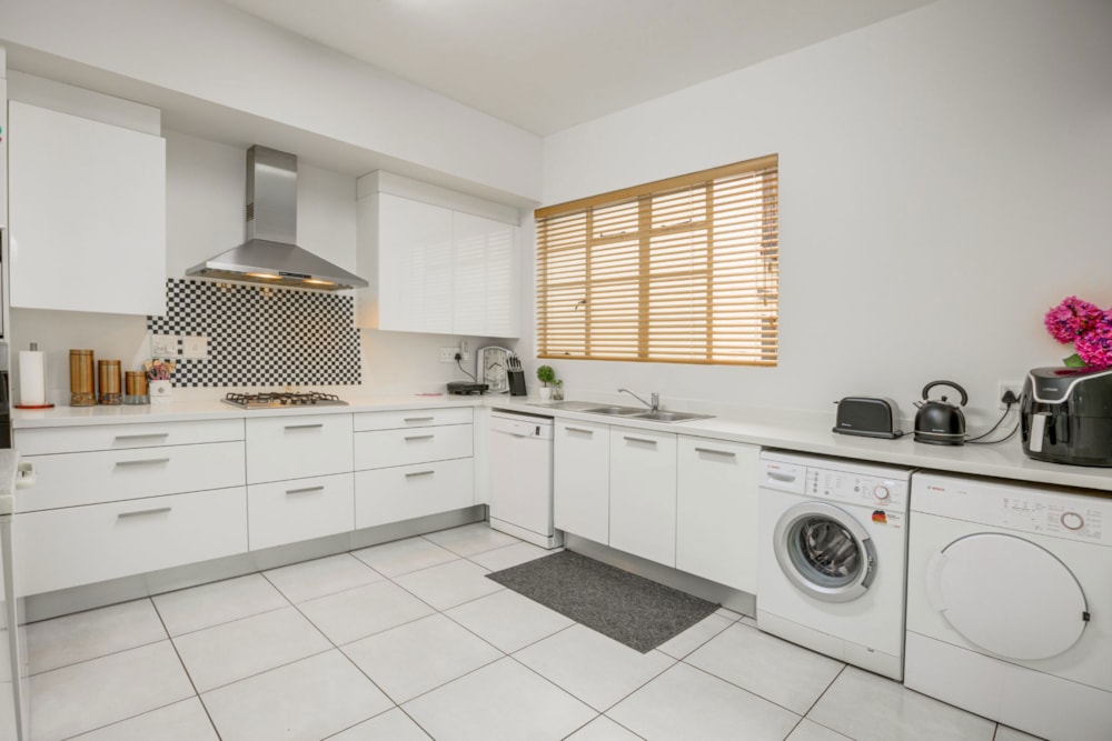 Apartment for sale in Killarney - HP1687141 Apartment for sale in Killarney - HP1687141