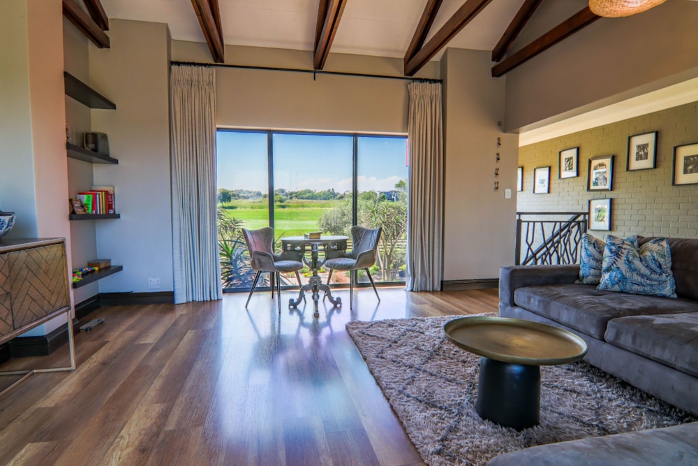 Double-storey house for sale in Copperleaf - 1CU1688140