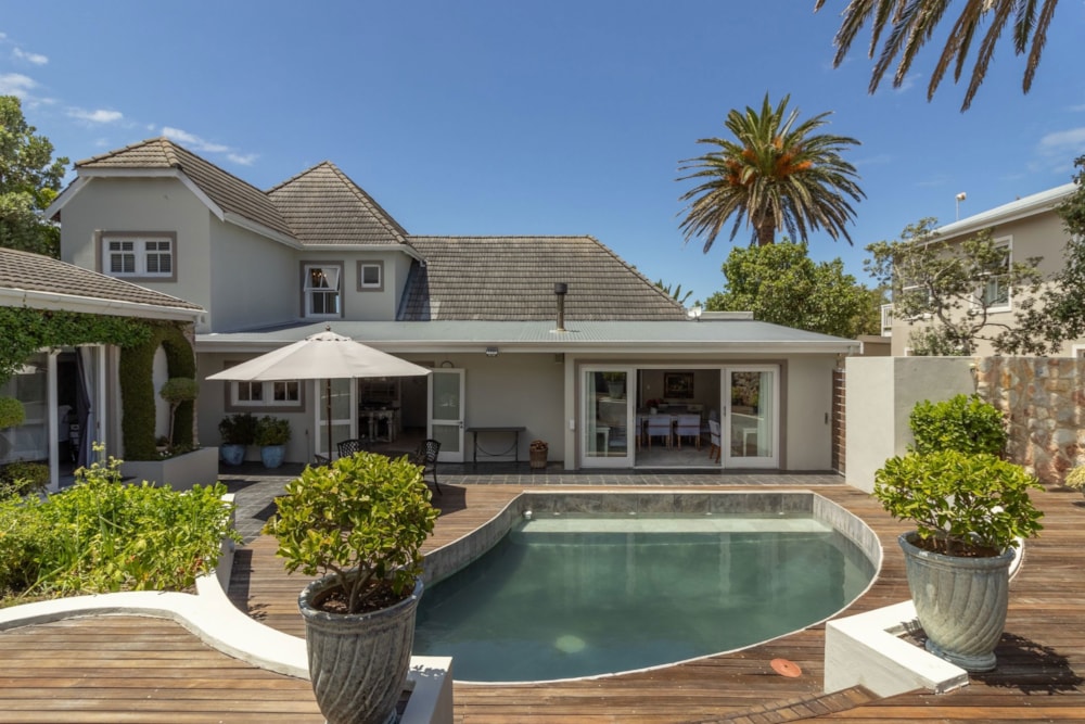 Double-storey house for sale in Eastcliff, Hermanus - HF1725441