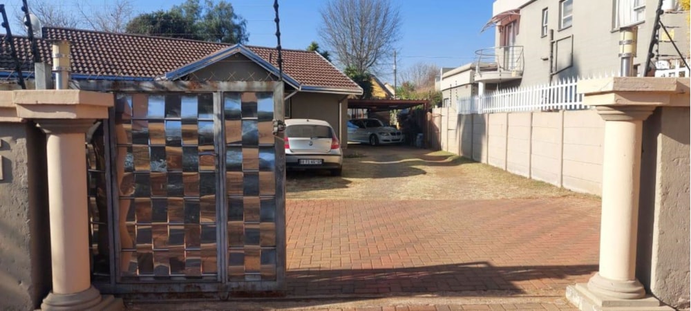 House for sale in Crystal Park - EN1691186 House for sale in Crystal Park - EN1691186