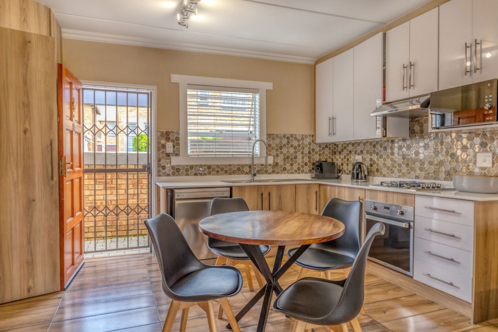 Townhouse sold in Wilgeheuwel - RDT1689272 Townhouse sold in Wilgeheuwel - RDT1689272