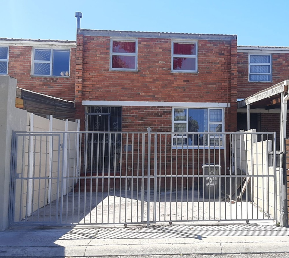 House for sale in Westridge, Mitchells Plain - 1MN1691072 House for sale in Westridge, Mitchells Plain - 1MN1691072