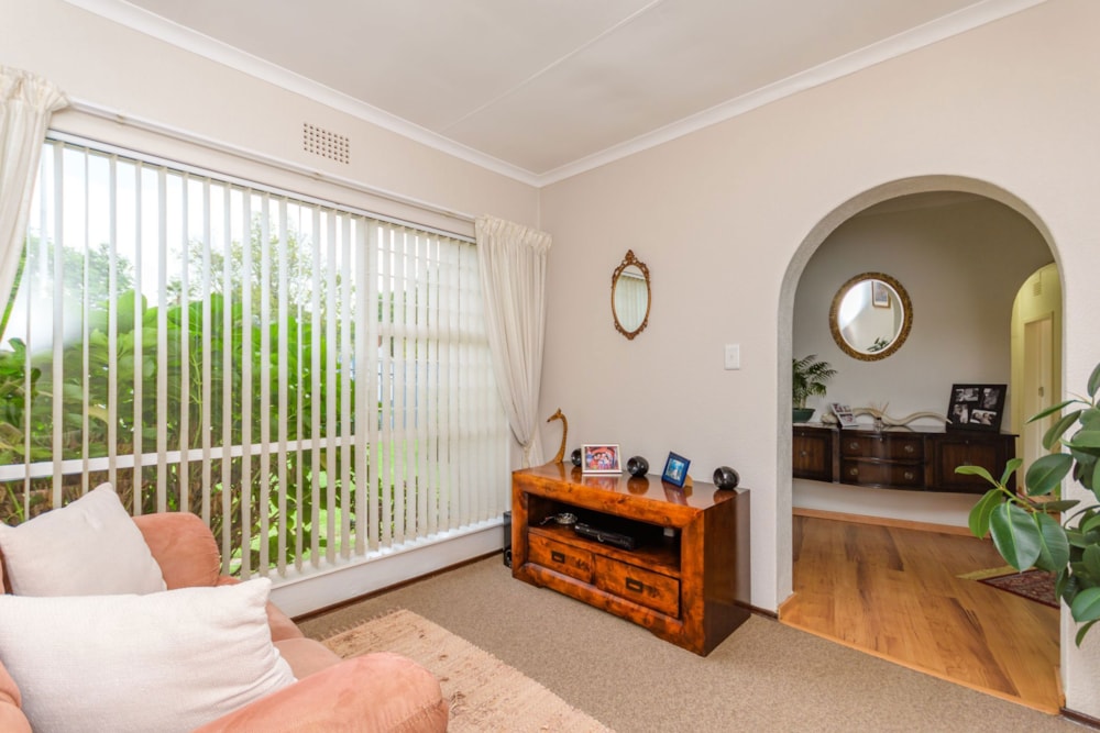 House sold in Farrarmere - EN1689199