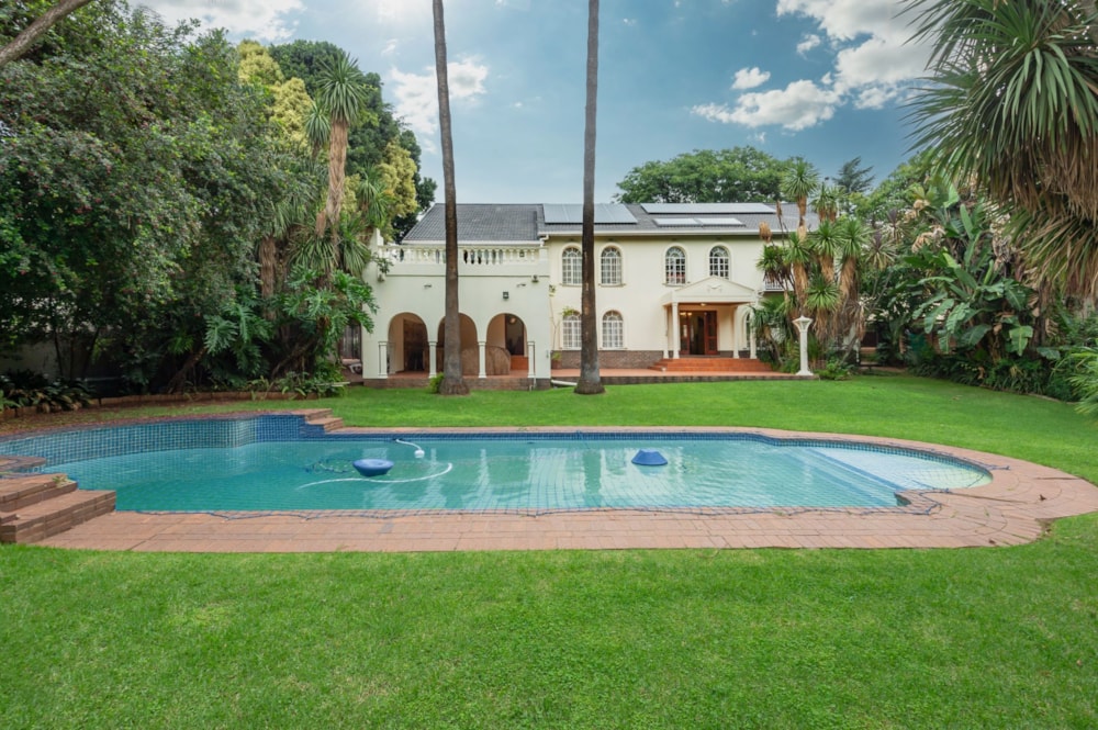 Double-storey house for sale in Bedfordview - BED1690429 Double-storey house for sale in Bedfordview - BED1690429