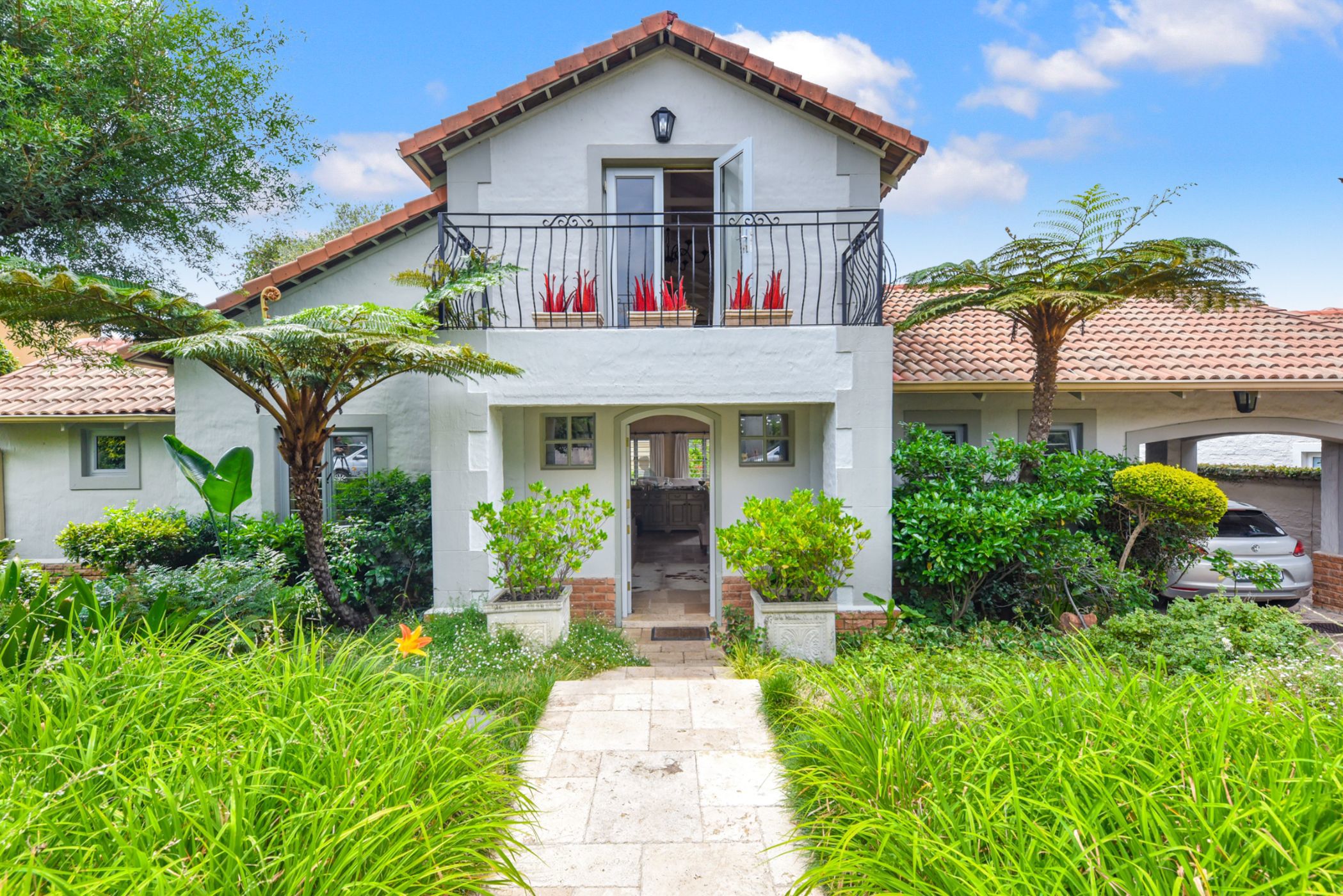 House sold in Bryanston - HP1689866