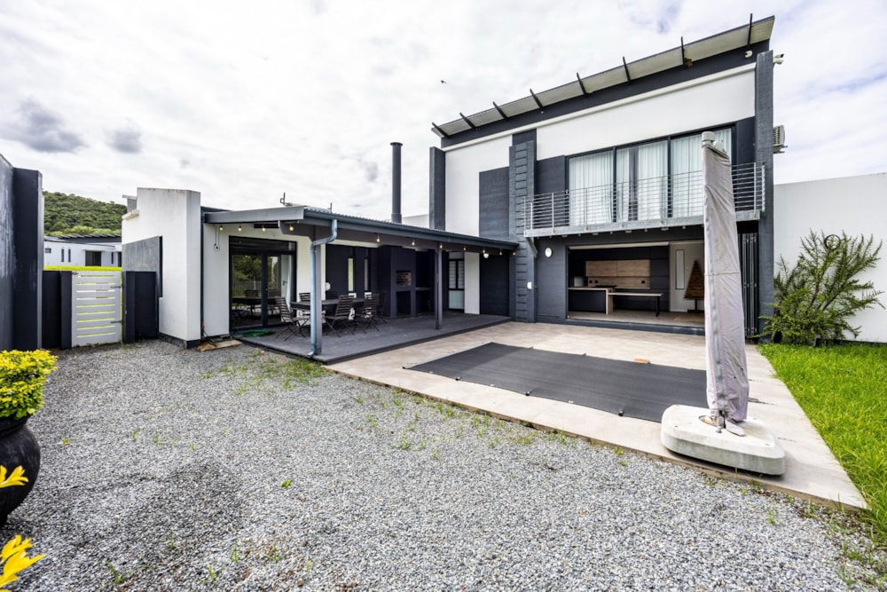 House for sale in Nahoon Valley Park - 1EZ1690440 House for sale in Nahoon Valley Park - 1EZ1690440