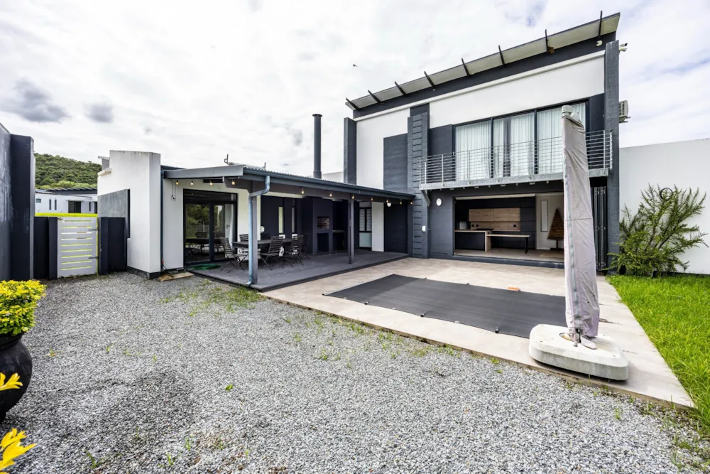 House for sale in Nahoon Valley Park - 1EZ1690440 House for sale in Nahoon Valley Park - 1EZ1690440