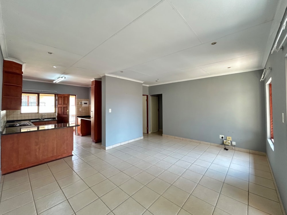 Security complex home let in Bendor Park - 1PS1683719 Security complex home let in Bendor Park - 1PS1683719