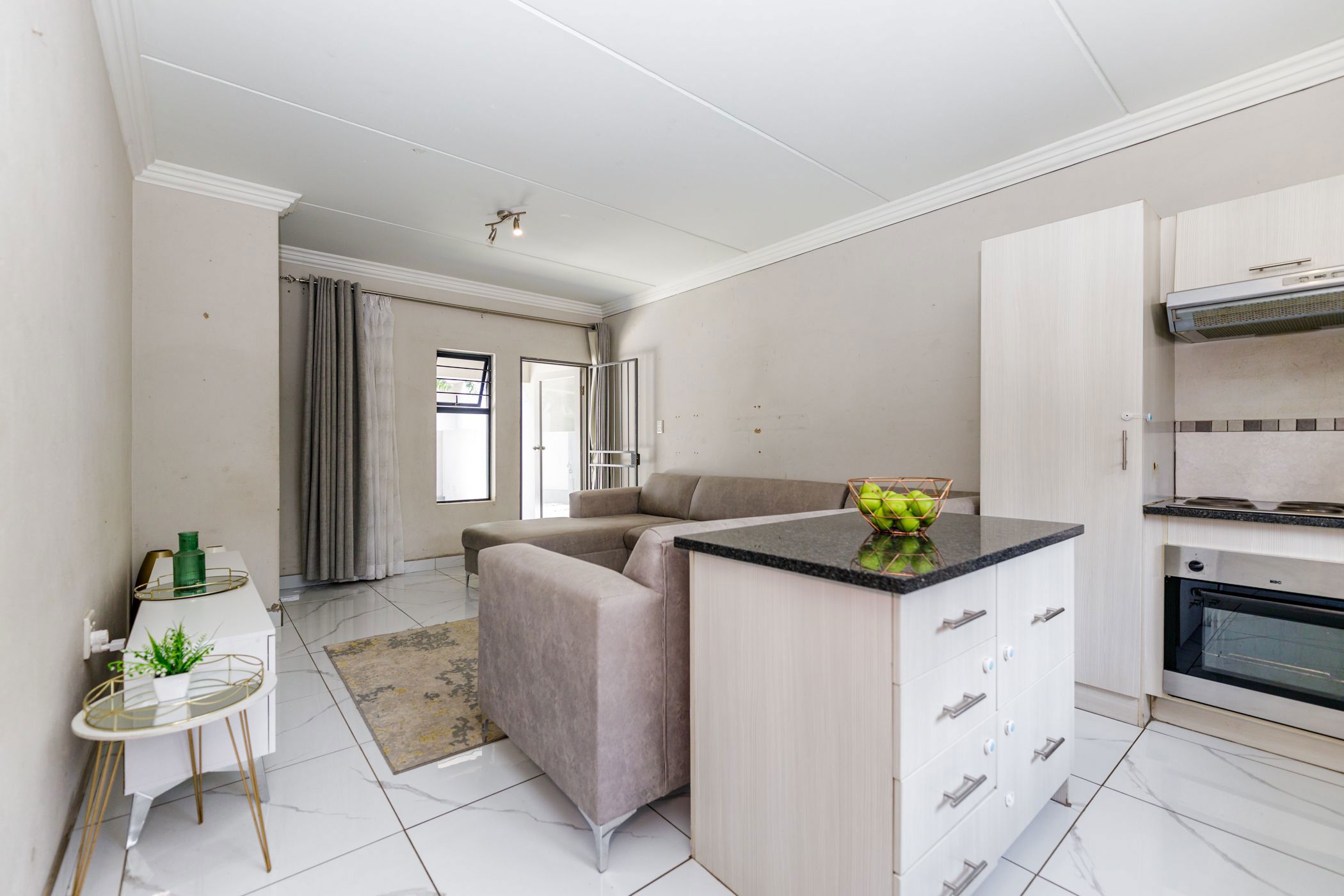 Townhouse sold in Honeydew, Randburg - RAN1688459