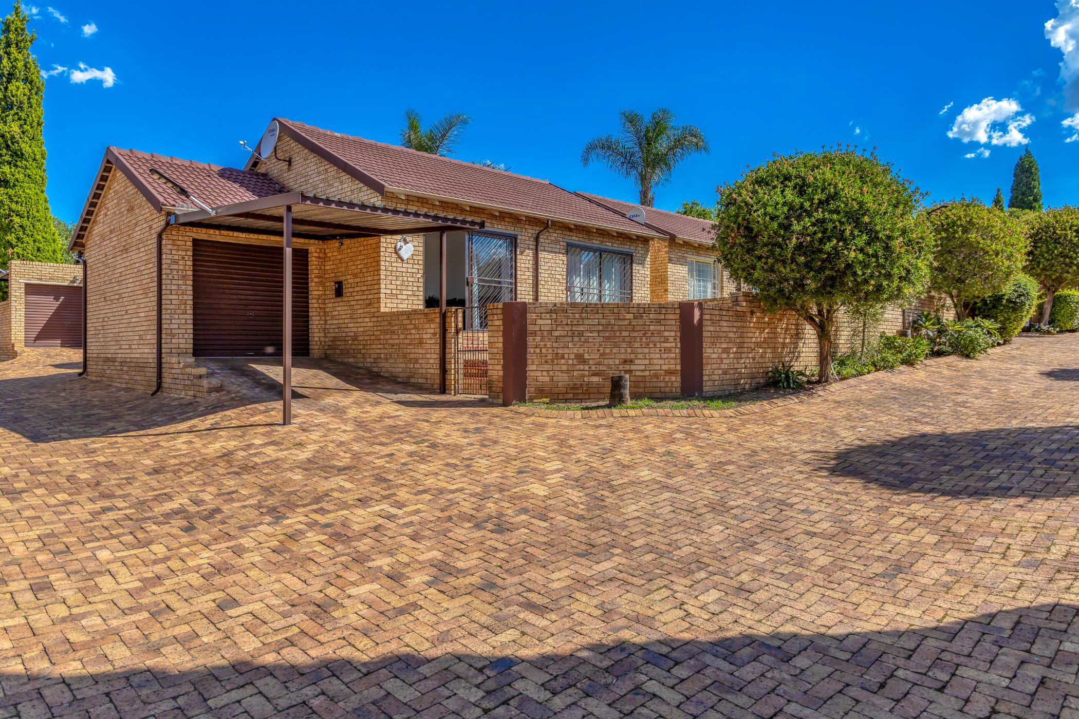 Townhouse sold in Honeydew Ridge - RAN1692081