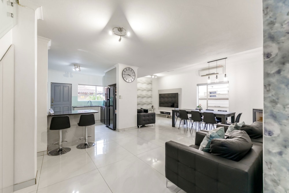 Double-storey cluster sold in Strubensvalley - RAN1690216 Double-storey cluster sold in Strubensvalley - RAN1690216