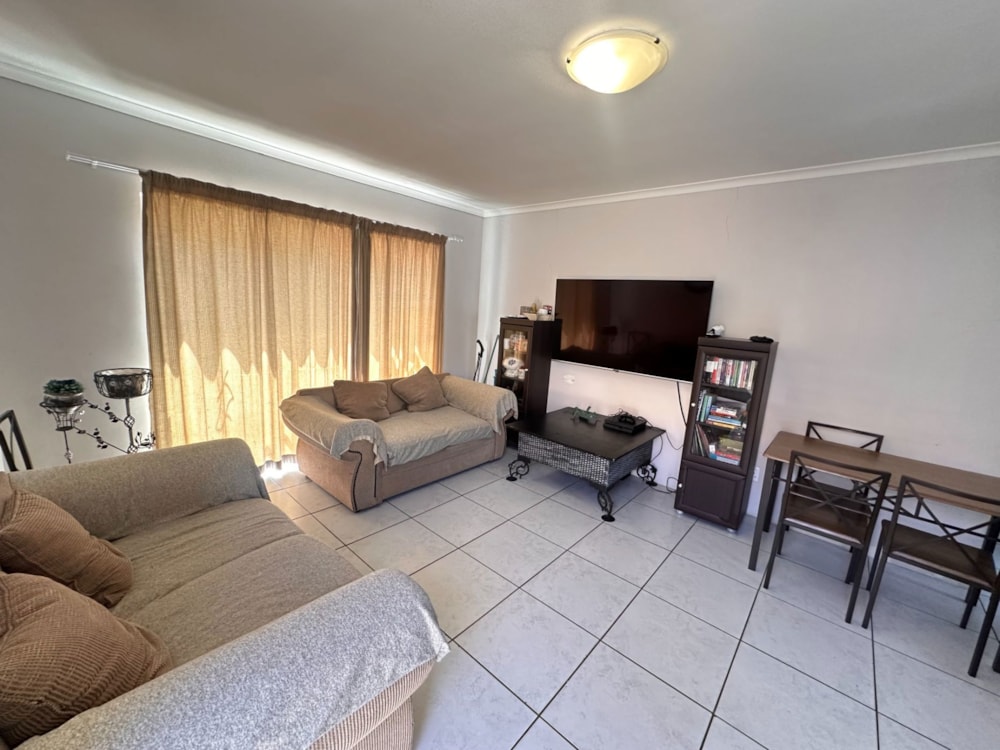 Apartment sold in Brentwood Park, Port Elizabeth, Gqeberha - 1PLZ1689001 Apartment sold in Brentwood Park, Port Elizabeth, Gqeberha - 1PLZ1689001