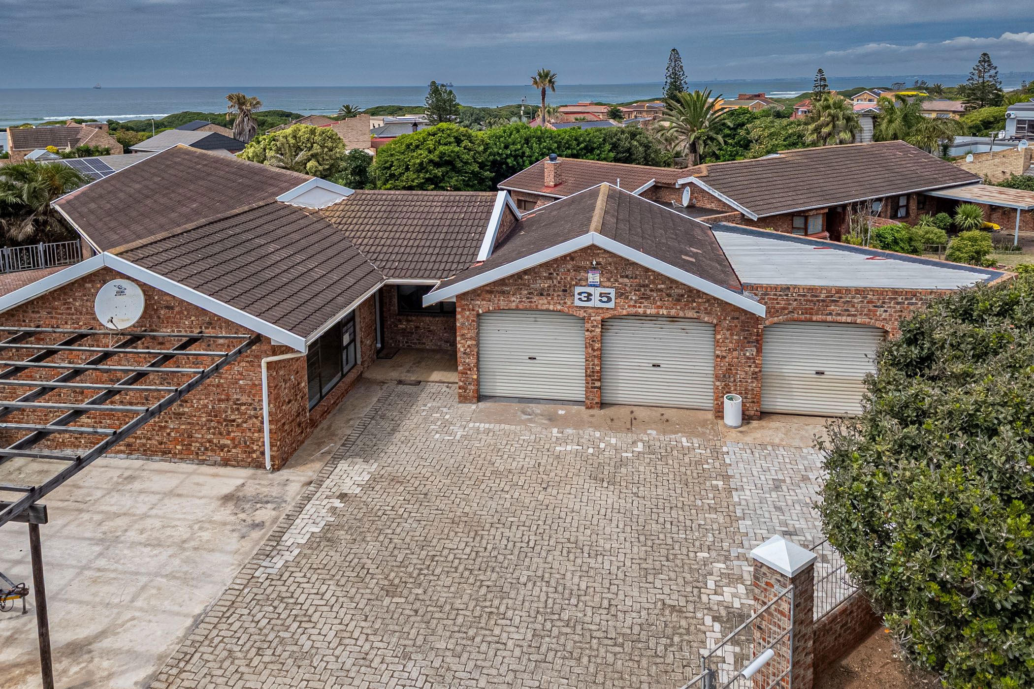 House for sale in Bluewater Bay, Port Elizabeth, Gqeberha - 1PLZ1691182
