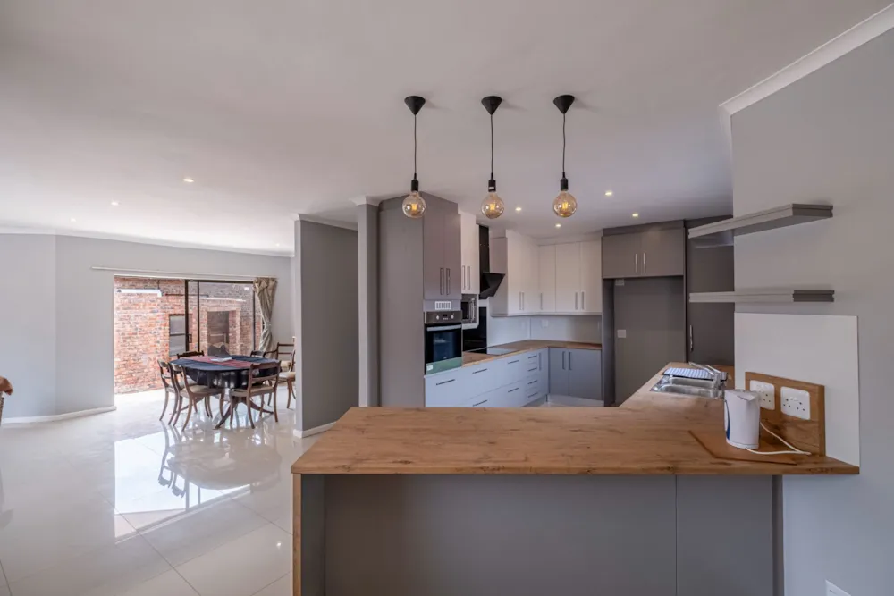 House sold in Bluewater Bay, Port Elizabeth, Gqeberha - 1PLZ1691182 House sold in Bluewater Bay, Port Elizabeth, Gqeberha - 1PLZ1691182
