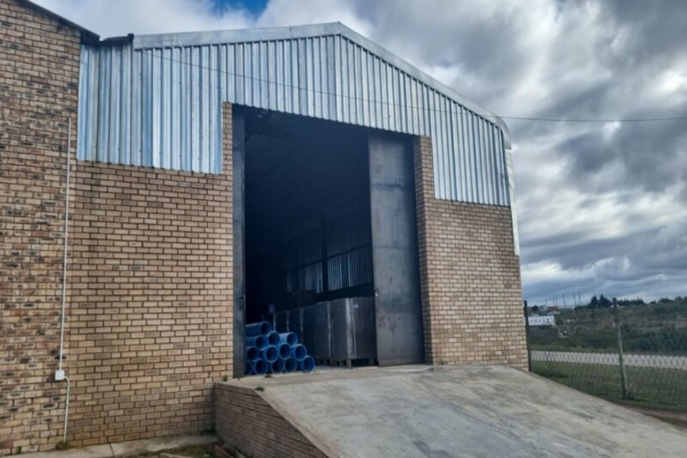 Commercial industrial property let in Grahamstown (Makhanda) - 1GC1721022 Commercial industrial property let in Grahamstown (Makhanda) - 1GC1721022