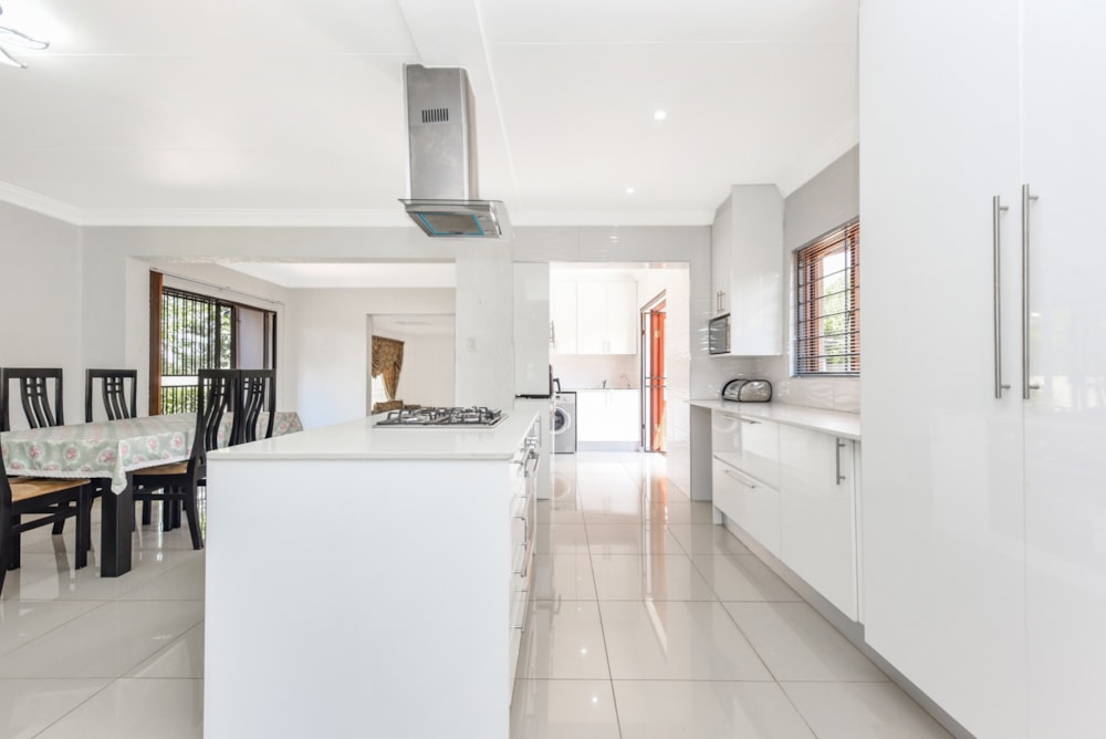 House for sale in Lonehill - FW1689472 House for sale in Lonehill - FW1689472