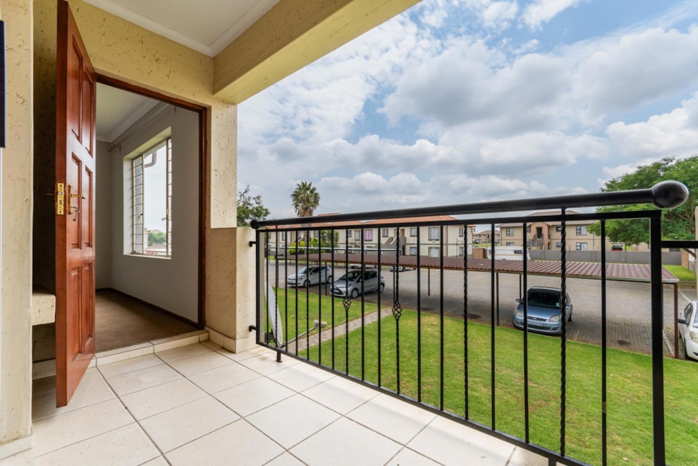 Apartment for sale in Parkrand - BOK1642607