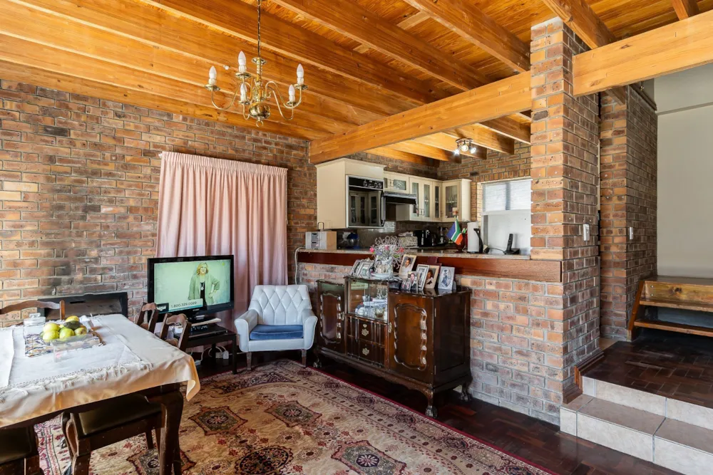 House sold in Anchorage Park - SW1690989