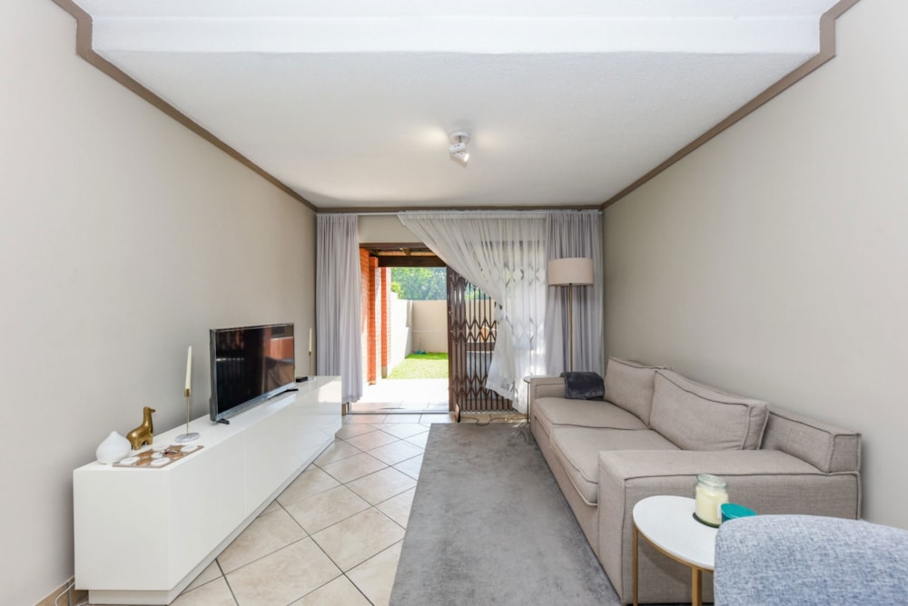 Apartment sold in Paulshof - FW1692197 Apartment sold in Paulshof - FW1692197