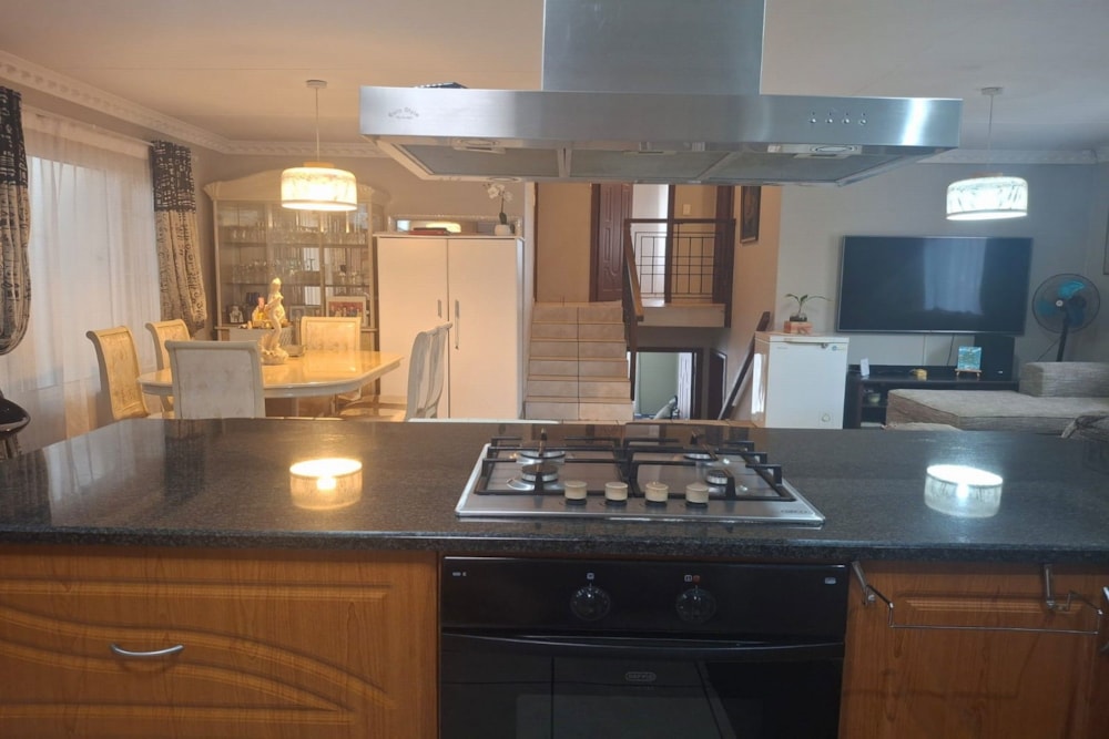 Apartment for sale in Amanzimtoti - 1WB1693252