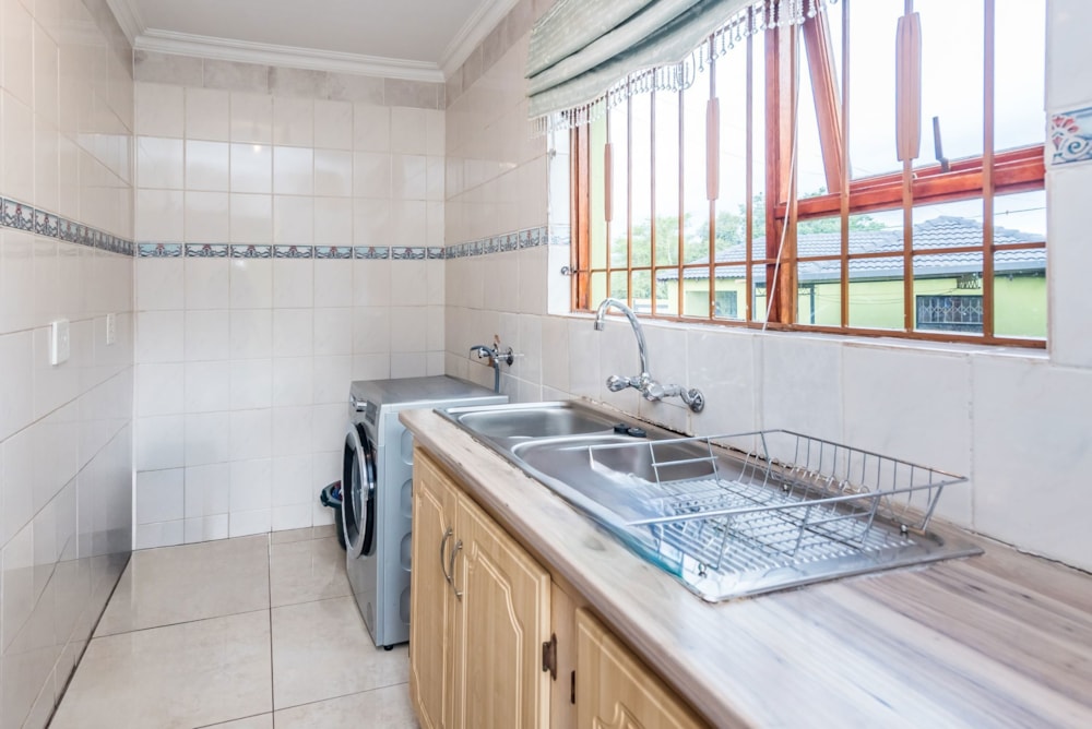 Security estate home for sale in Rangeview - 1KR1691846 Security estate home for sale in Rangeview - 1KR1691846