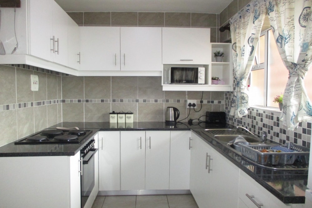 Apartment for sale in Amanzimtoti - 1WB1692101