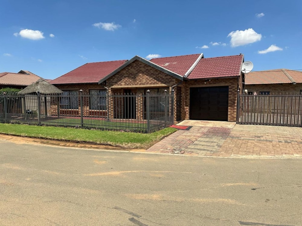 House for sale in Grasslands - 1BX1690749