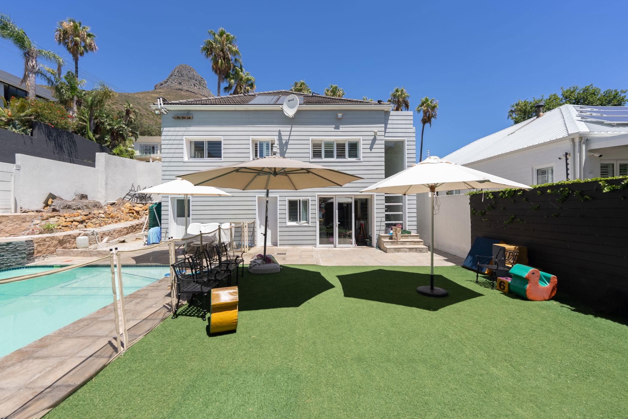 House sold in Fresnaye - AS1689765