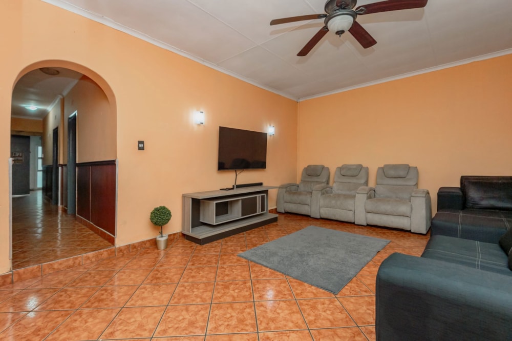 House for sale in Eldorado Park - 1GV1690342 House for sale in Eldorado Park - 1GV1690342