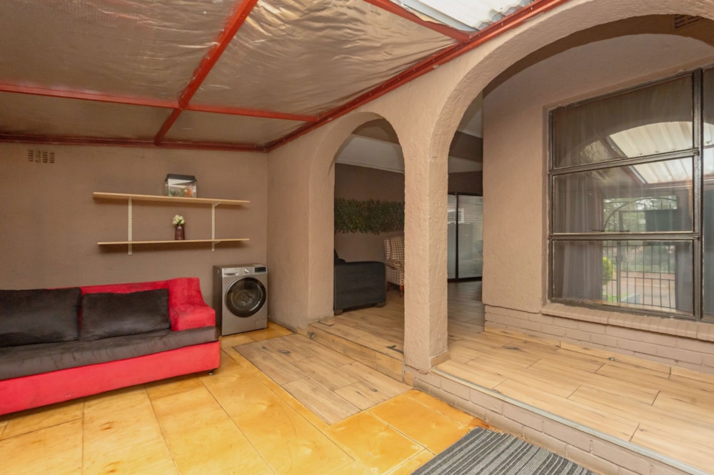 House for sale in Eldorado Park - 1GV1690342