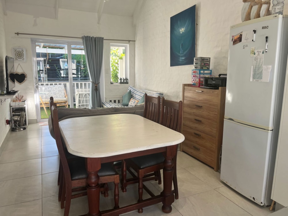 House to rent in Knysna Central - 1KG1491951 House to rent in Knysna Central - 1KG1491951