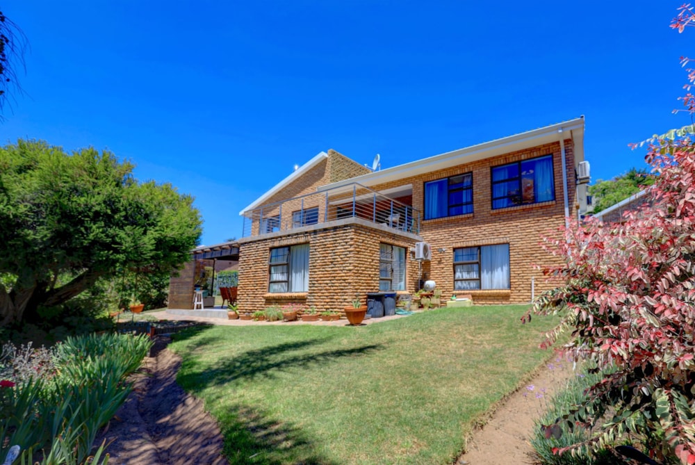 House for sale in Mossel Bay Central - 1MB1747052 House for sale in Mossel Bay Central - 1MB1747052