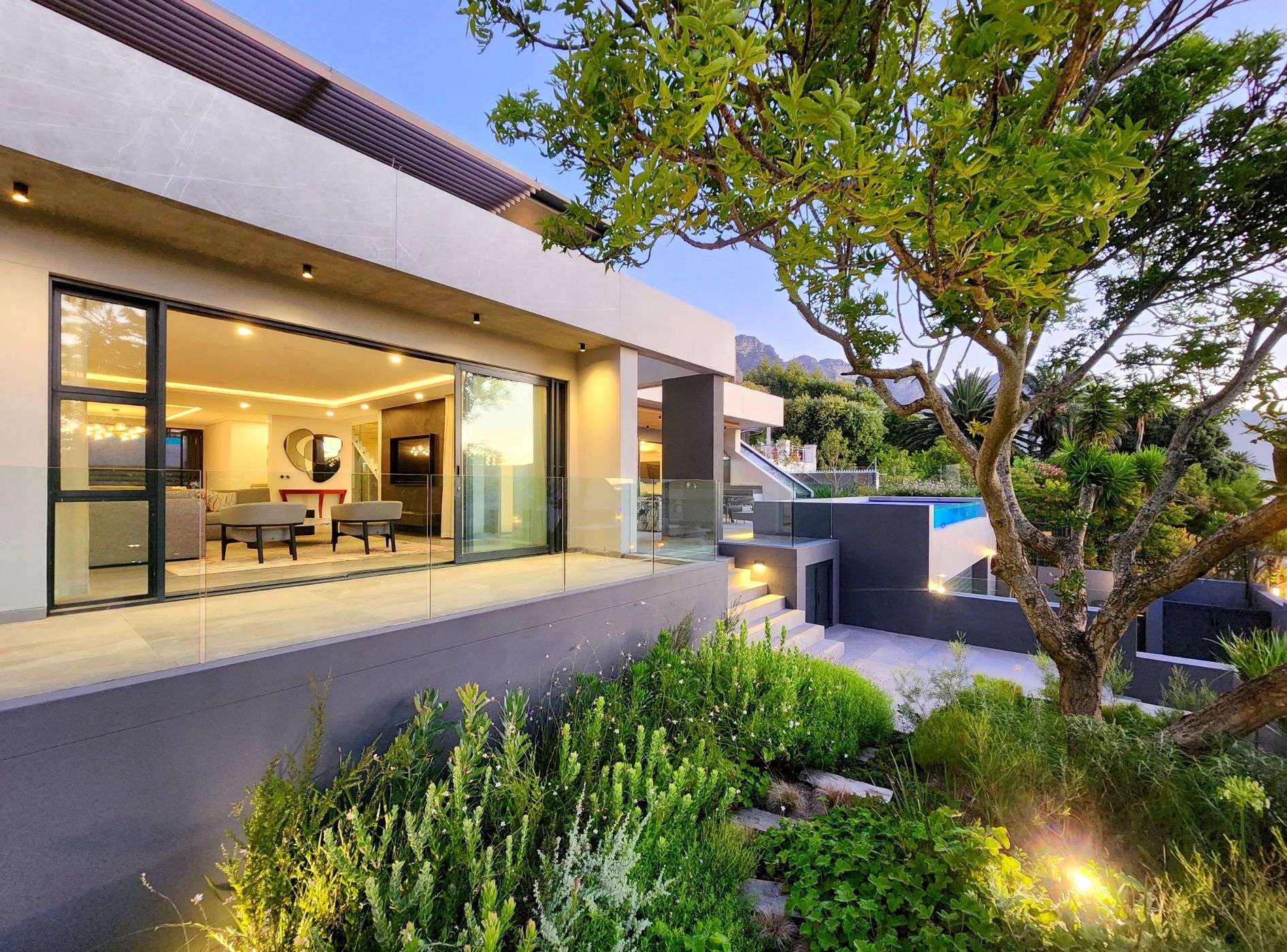 House for sale in Camps Bay - AS1689171