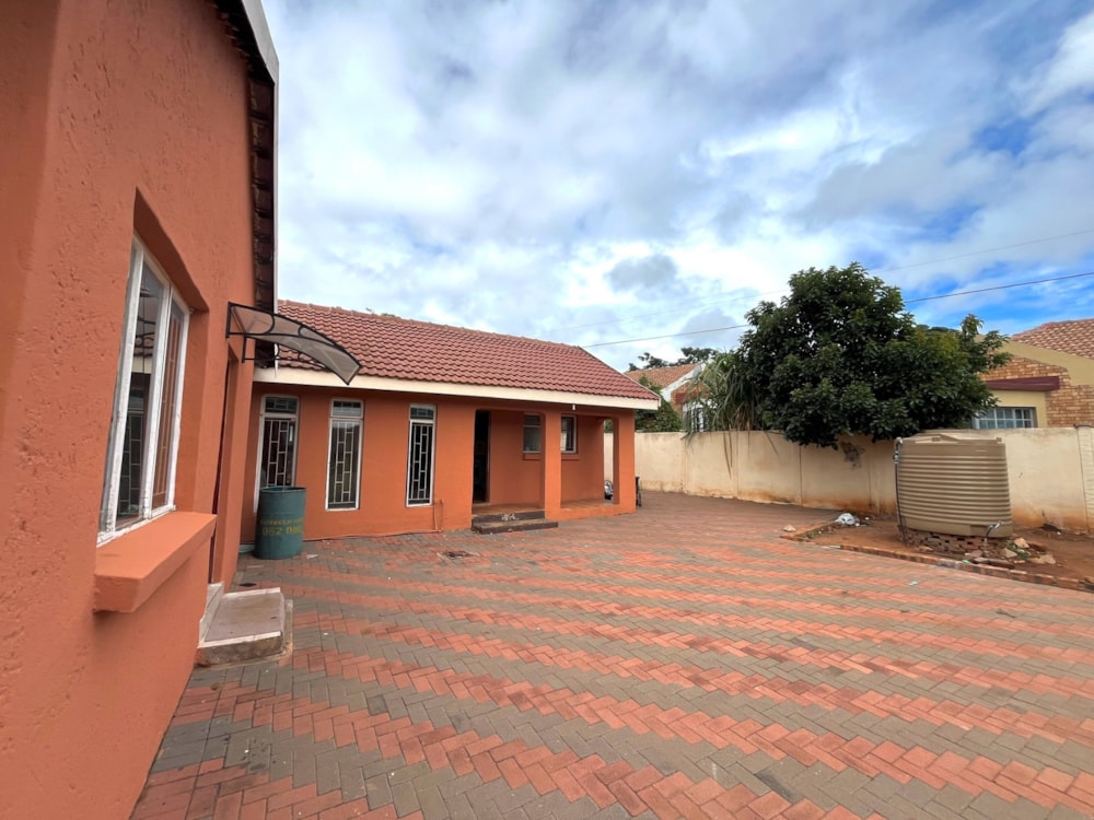 House for sale in Flora Park, Polokwane - 1PS1691560