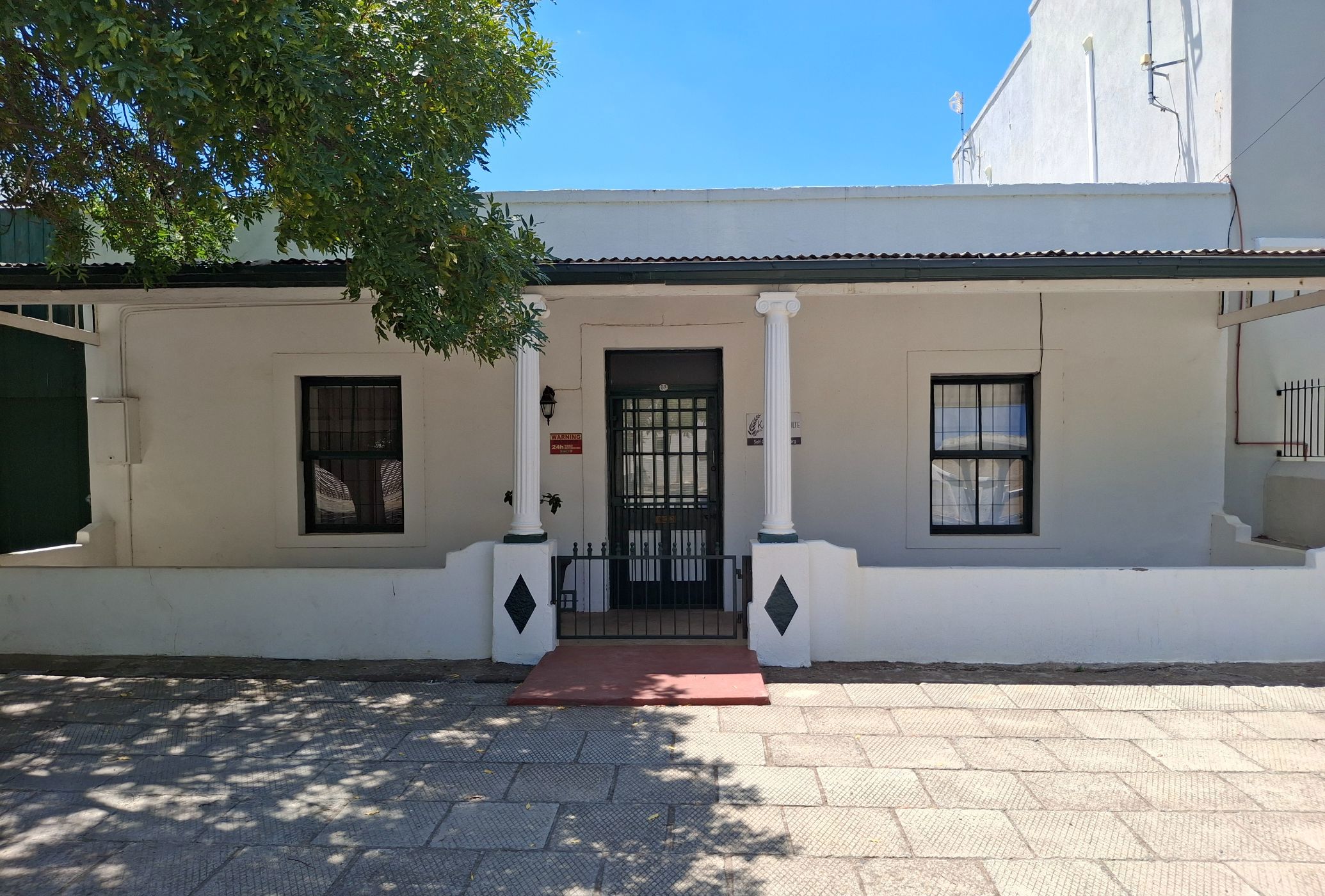 House for sale in Graaff-Reinet - 1KK1690811