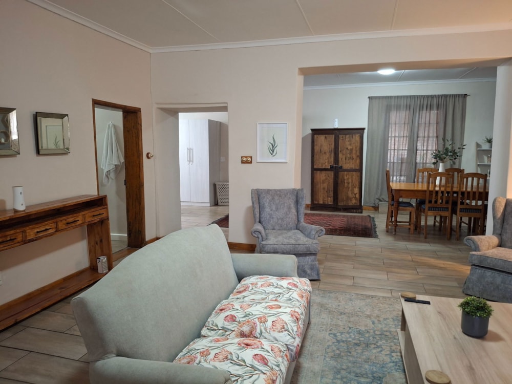 House for sale in Graaff-Reinet - 1KK1690811