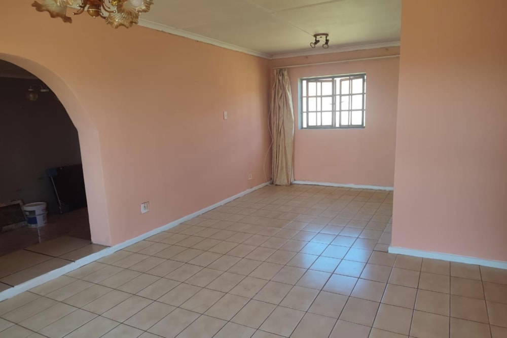 House let in Azalea Park, Despatch - 1UK1690694 House let in Azalea Park, Despatch - 1UK1690694