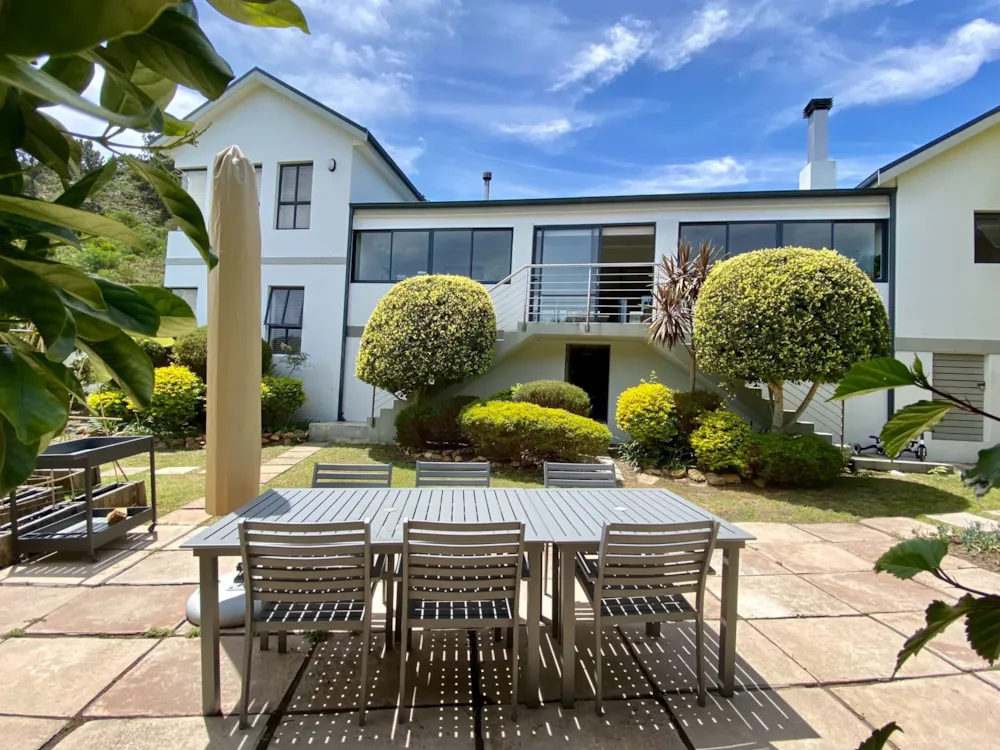 House let in Hemel-en-Aarde Estate - ONL1735096