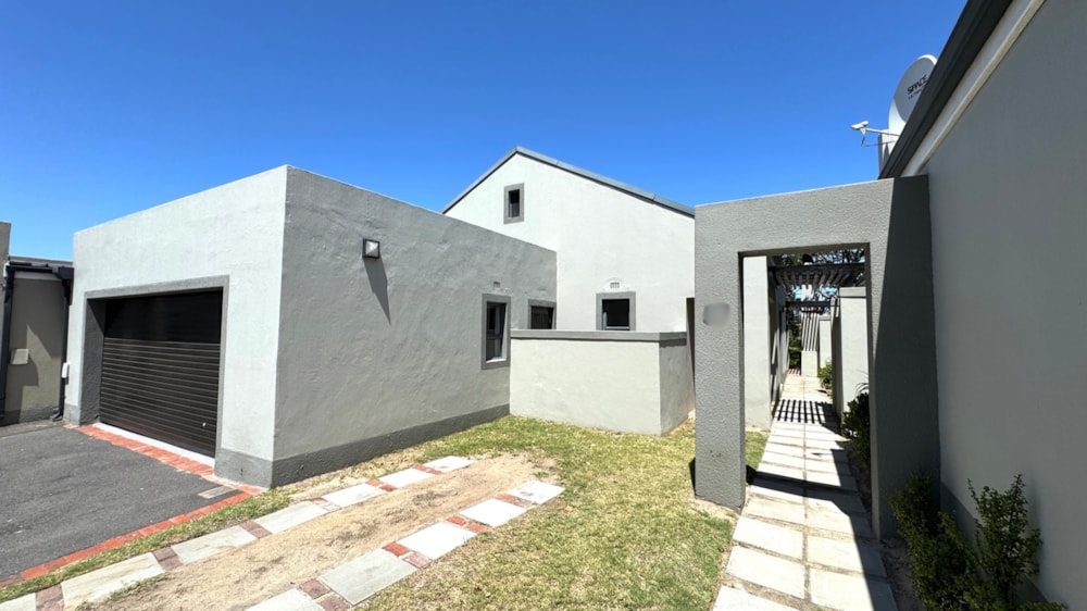 House sold in Plattekloof - 1PLA1687525