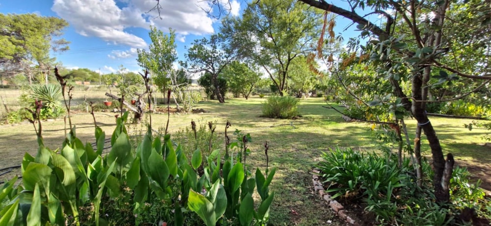 Smallholding for sale in Estoire - 1BX1690864