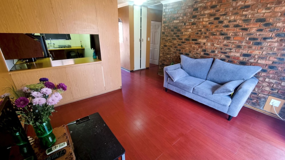 Townhouse for sale in Uitsig, Bloemfontein - 1BX1692579