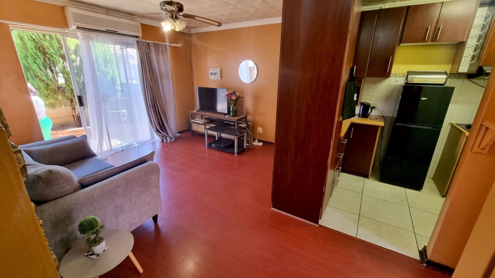 Townhouse for sale in Uitsig, Bloemfontein - 1BX1692579